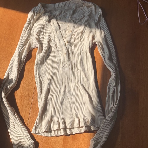 aerie xs beige long sleeve shirt - Picture 2 of 2
